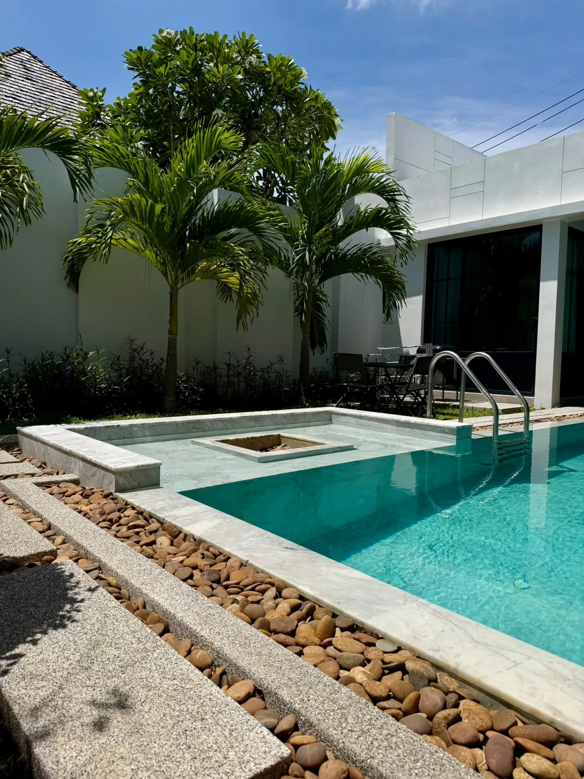 Mono Luxury Villas Pasak