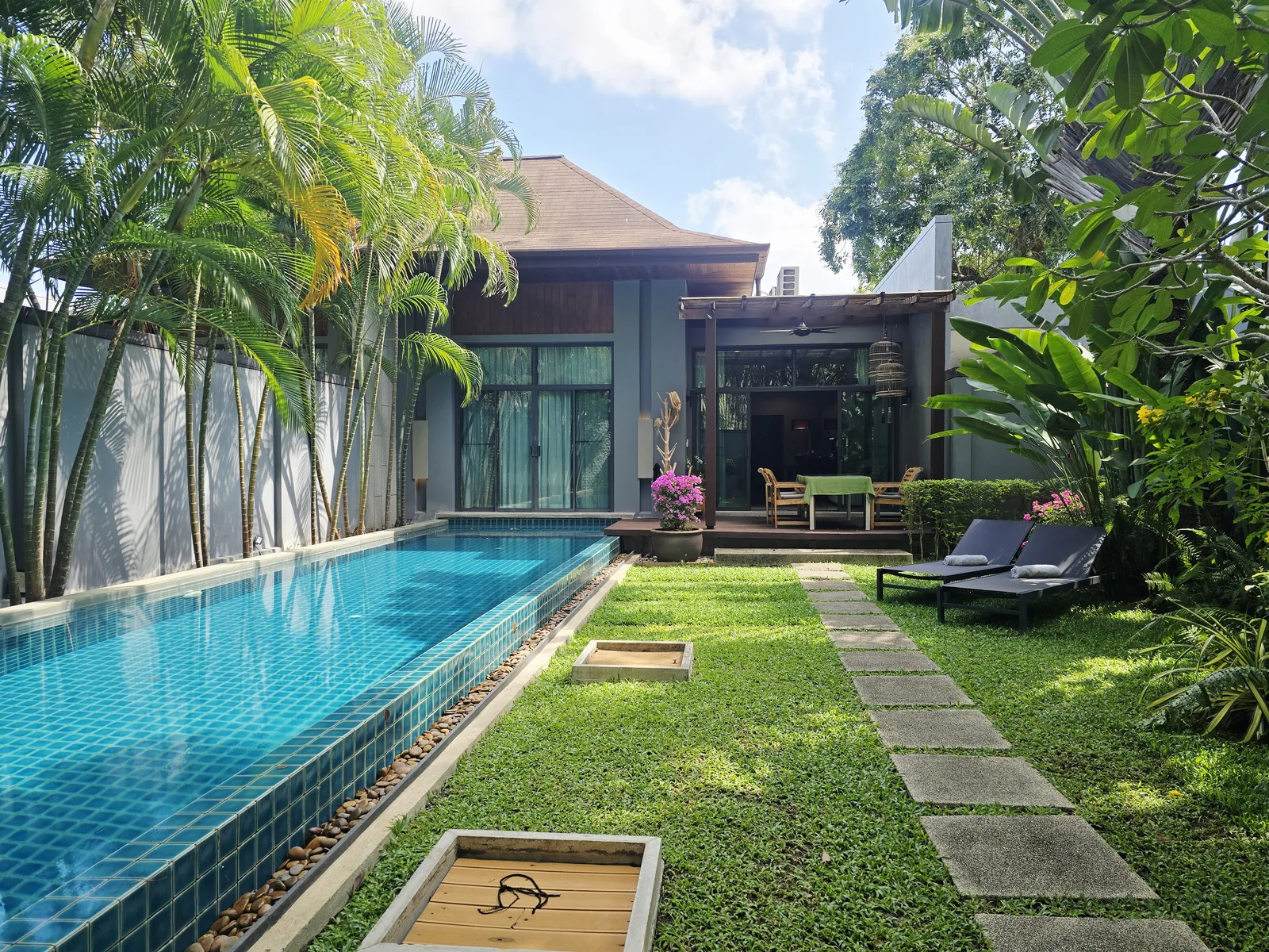 Onyx Sai Yuan Estate · вилла